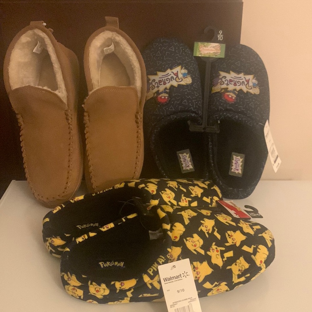 3 pair Men slippers size 9/10
